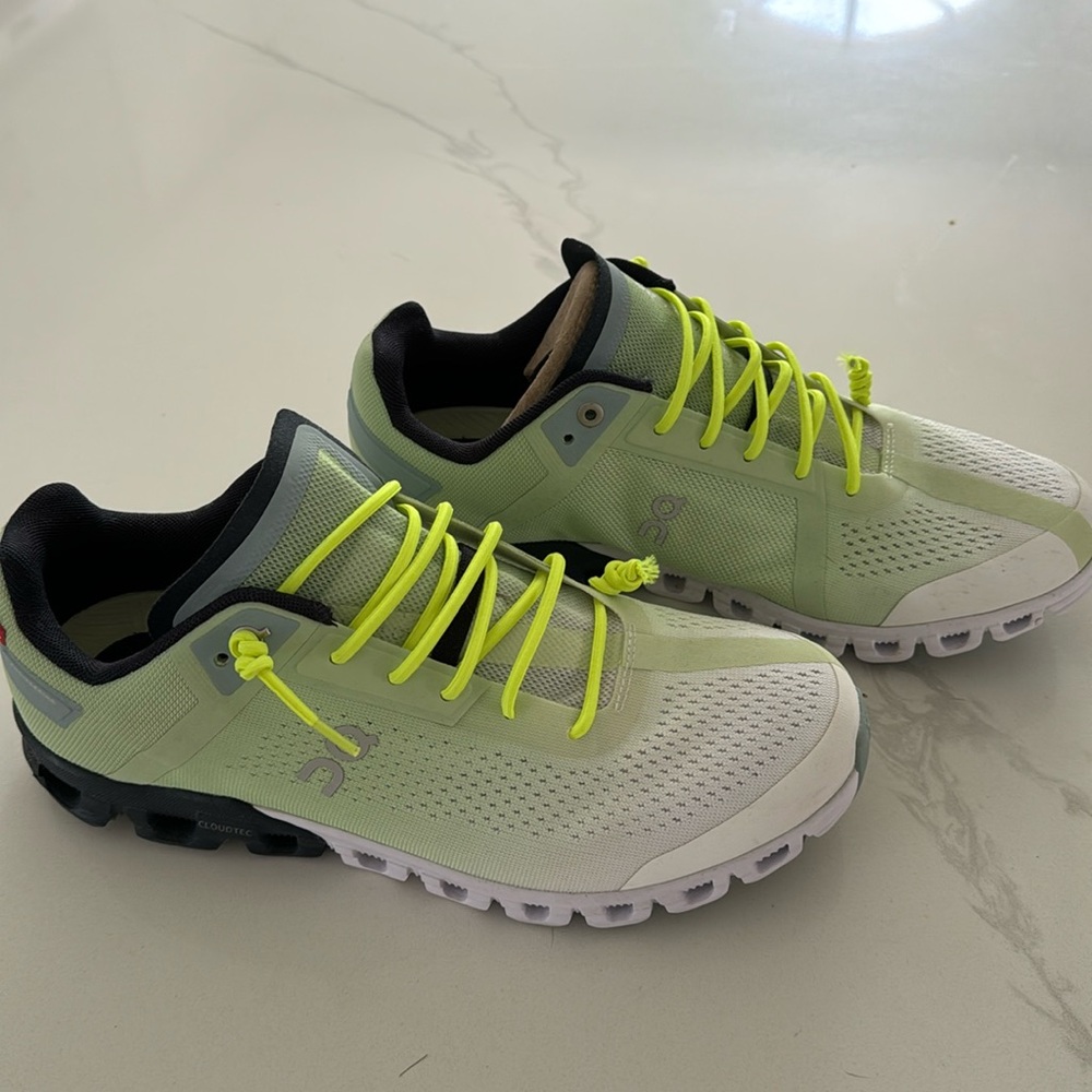 On running Sneakers